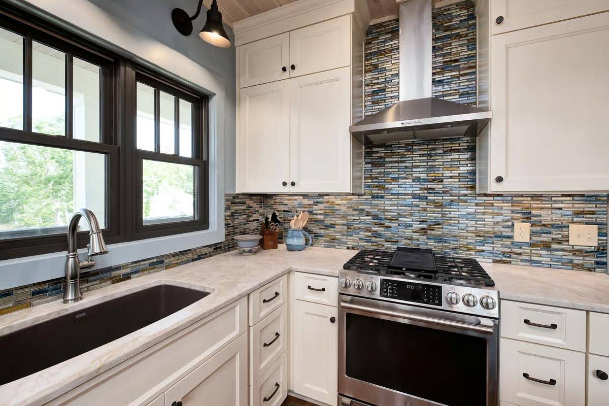 Snowy Owl 20 Loz Builders Snowy Owl 020 - Lake Of The Ozarks Home Builders