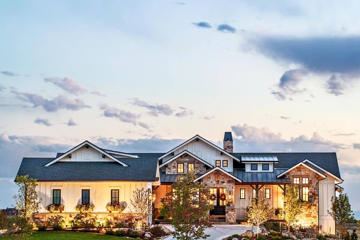 Loz Builders New American 001 - Lake Of The Ozarks Home Builders